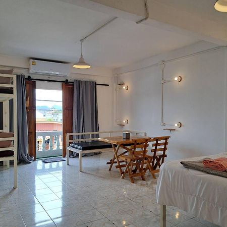 8 Sleeper Street Guesthouse Krabi town Eksteriør bilde