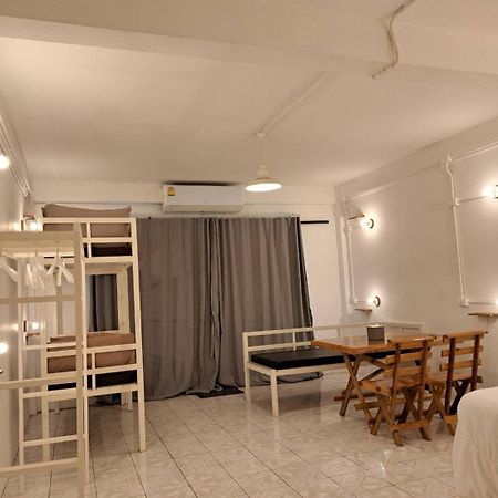 8 Sleeper Street Guesthouse Krabi town Eksteriør bilde