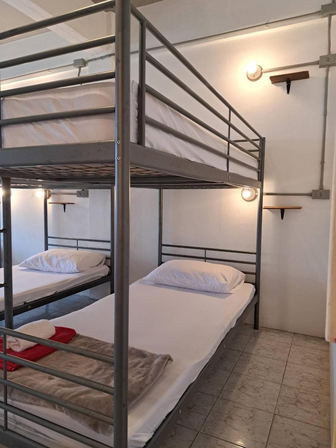 8 Sleeper Street Guesthouse Krabi town Eksteriør bilde