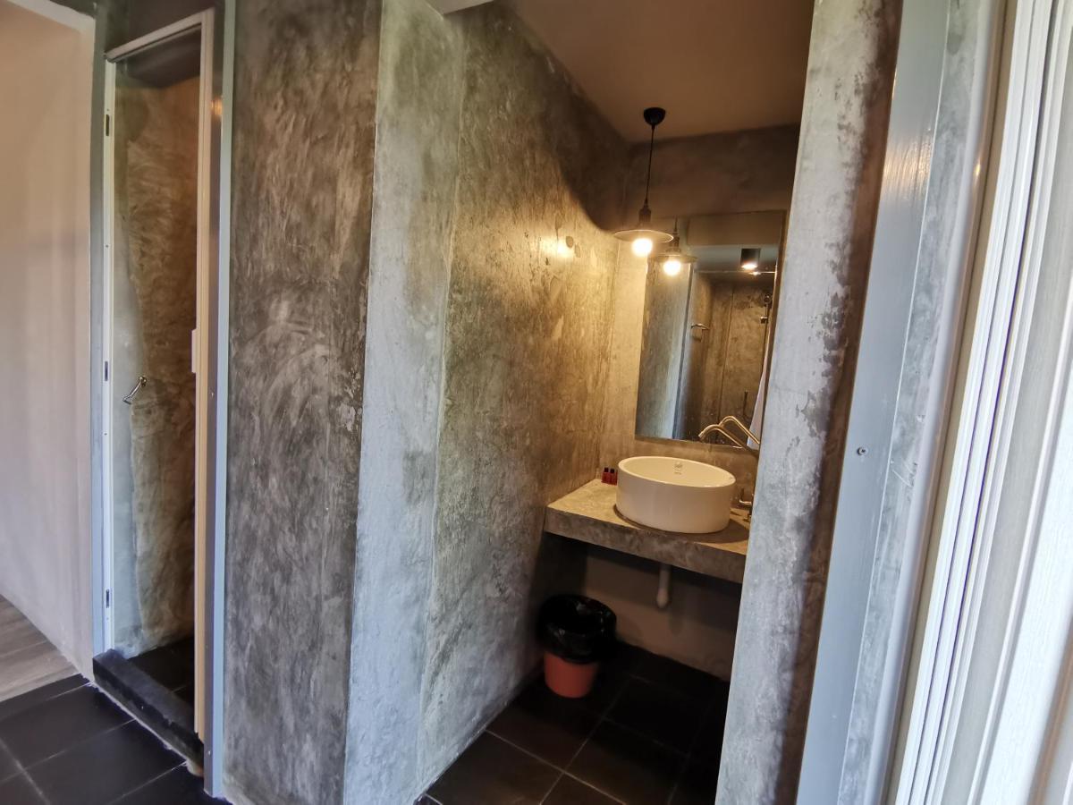 8 Sleeper Street Guesthouse Krabi town Eksteriør bilde